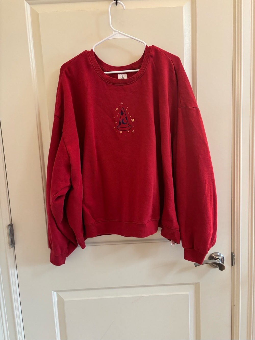 Fantasia Women's Crewneck Sweatshirt with Starry Graphic